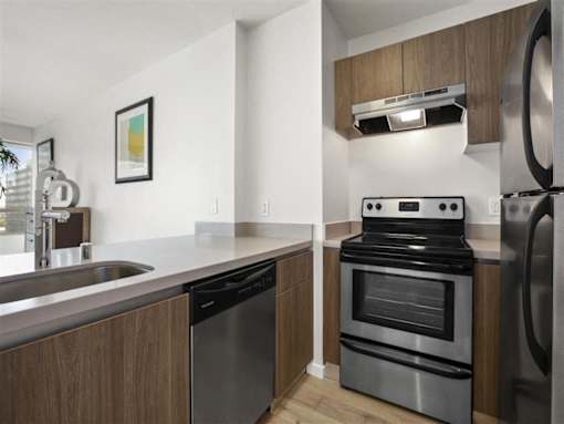Kitchen Appliances at The View, Los Angeles, CA, 90005