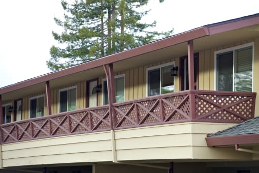 Apartment upper deck