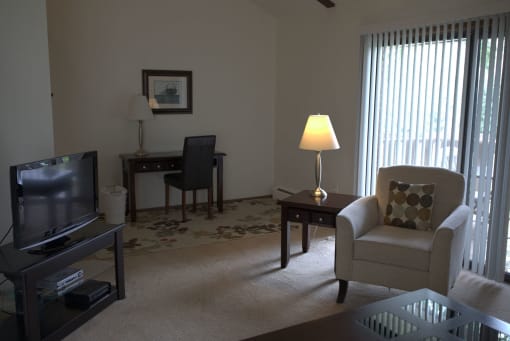 Window Coverings at Woodmere Townhomes, Cedarburg, WI