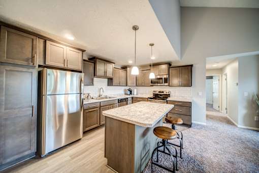 Luxury kitchen in Lansing, Michigan Apartments | Pine Lane Estates 