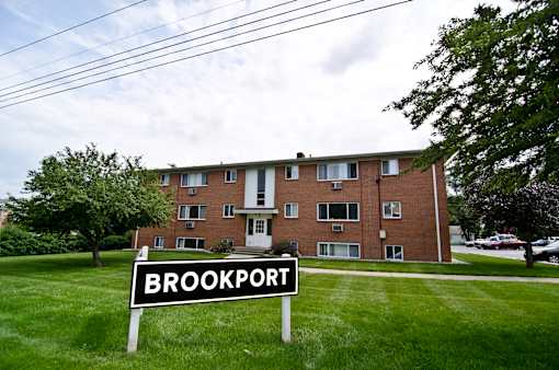 East Lansing Apartments near Michigan State University | Brookport