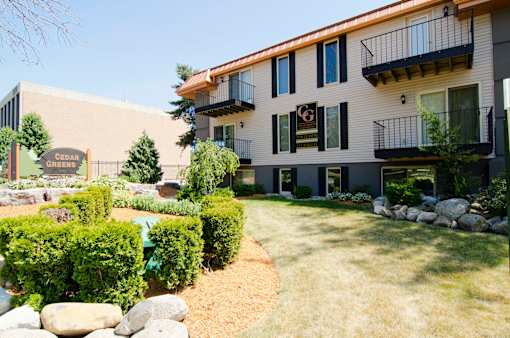 East Lansing Apartments Near Michigan State University | Cedar Greens Apartments