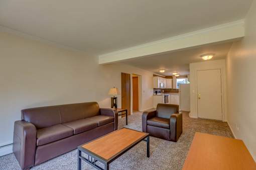 Spacious Living room in East Lansing Apartments near Michigan State University | Collingwood Apartments