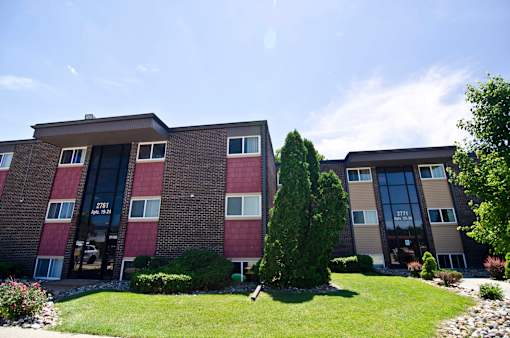 East Lansing Apartments near Michigan State University | Collingwood Apartments