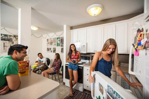 Spacious Kitchen in East Lansing Apartments near Michigan State University | Delta Arms