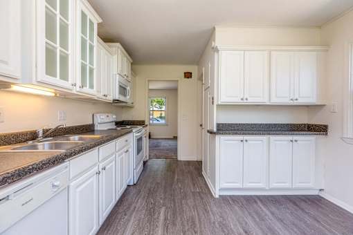 Spacious Kitchen in East Lansing Apartments near Michigan State University | DTN Houses