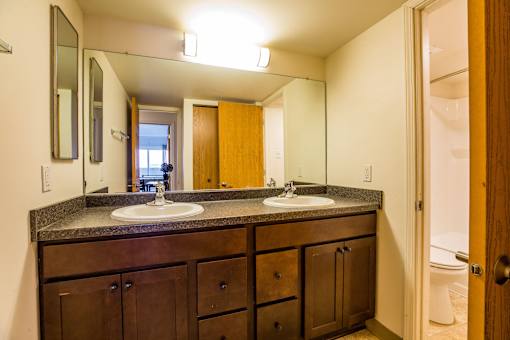 East Lansing Apartments near Michigan State University | Haslett Arms Apartments