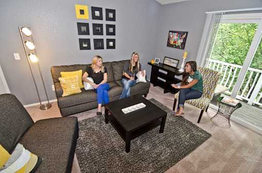 Apartments in East Lansing | Olde Farm II