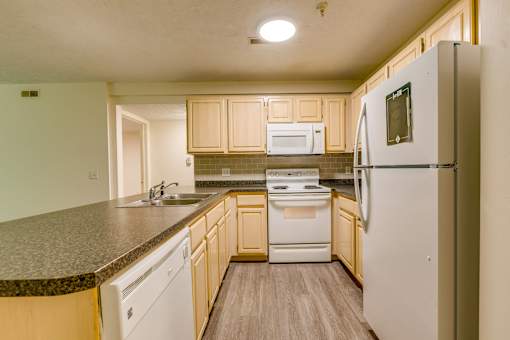Spacious Kitchen in East Lansing Apartments near Michigan State University | Park Place