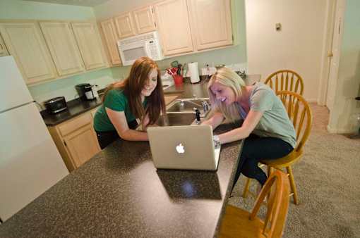 Spacious Kitchen in East Lansing Apartments near Michigan State University | Park Place