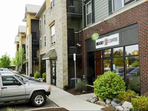 Exterior at the Hamptons Apartments near Michigan State University