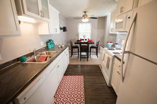 Spacious Kitchen in East Lansing Apartments near Michigan State University | Woodbrook Village Apartments