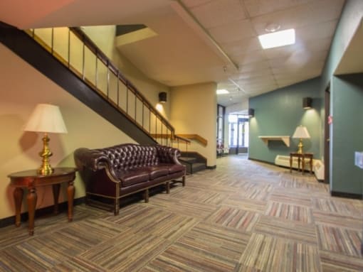 Lenox Place Apartments in Duluth, MN Community Lobby