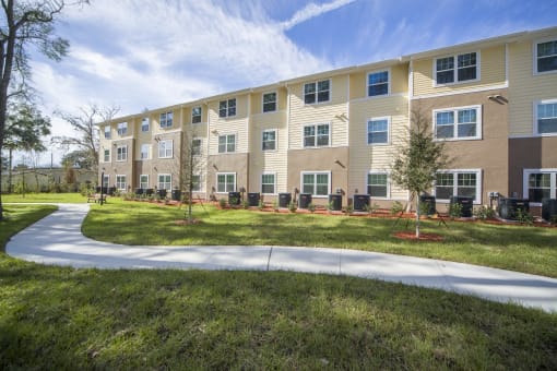 Caroline Oaks Apartments Exterior