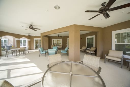 Caroline Oaks Apartments Sun Deck