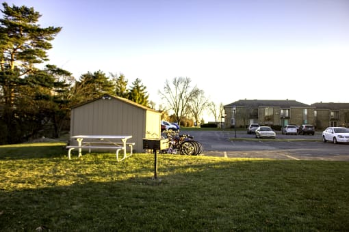 Grill and Bike Shed, plenty of surface parking
