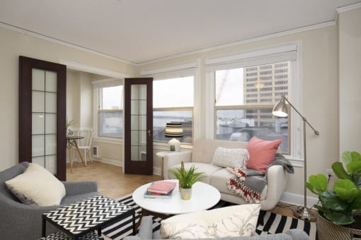 Spacious Living Room with Large, Oversized Windows at Malloy Apartment Homes, Seattle, WA, 98105