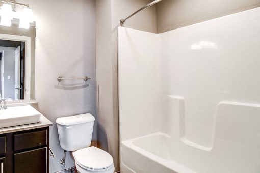 Floor plan 2 bathroom