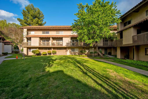 Property View With Lush Ground at Wilbur Oaks Apartments, Thousand Oaks