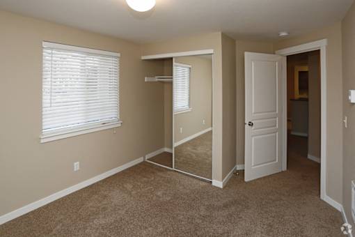 Carpeted Bedroom at Commons at Avalon Park Apartments, Tigard, OR, 97224