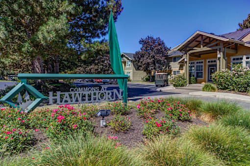 Garden at Commons at Hawthorn Village Apartments, Hillsboro, OR, 97124