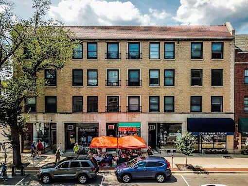 1310 Chicago Ave