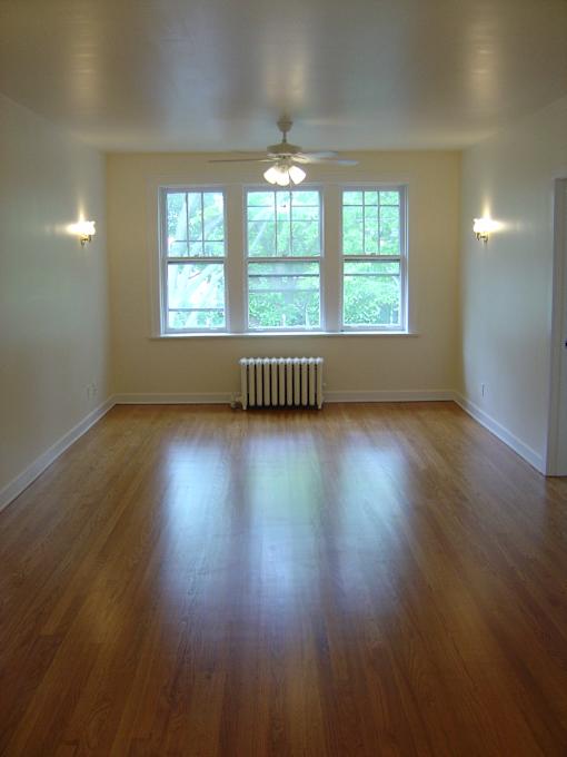 Living Room vintage hardwood Floors
