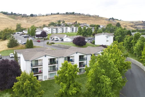 Westridge Apartments for rent in Clarkston, WA building exterior aerial view