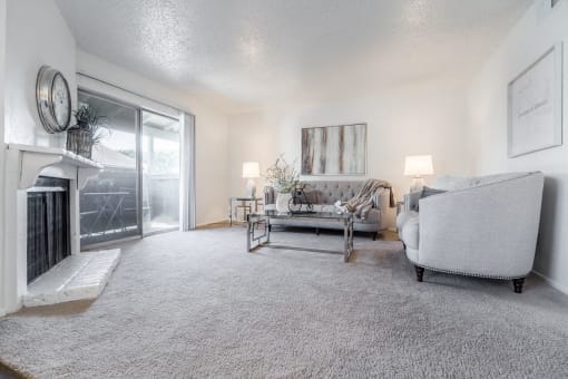 Large living spaces  at Garden Gate, Irving, 75061