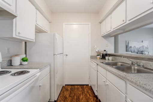 Fully Furnished Kitchen  at Plaza DeVille, Texas, 78240