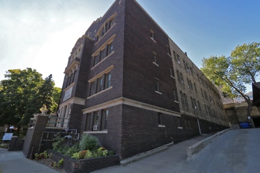 225 Place Apartments Exterior, Loring Park, Minneapolis, Minnesota