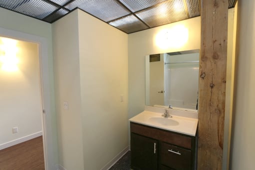 La Pompadour Apartments, Minneapolis, Minnesota