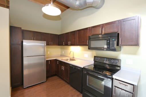 La Pompadour Apartments, Minneapolis, Minnesota