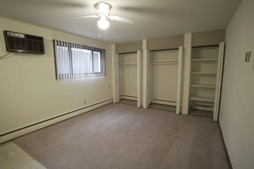 Minnehaha Apartments studio, Minneapolis, Minnesota