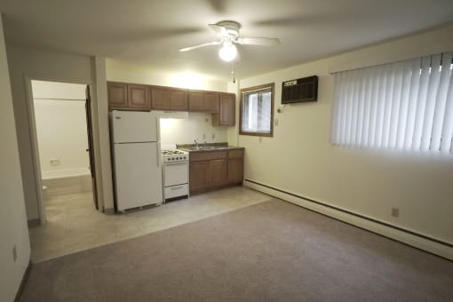 Minnehaha Apartments studio, Minneapolis, Minnesota