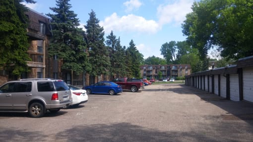 Van Dyke Apartments exterior, St. Paul, Minnesota
