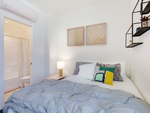 Spacious Bedrooms With En Suite Bathrooms at Watercooler, Boise, ID, 83702