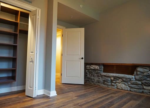 Walker House- Suite 2 Bedroom