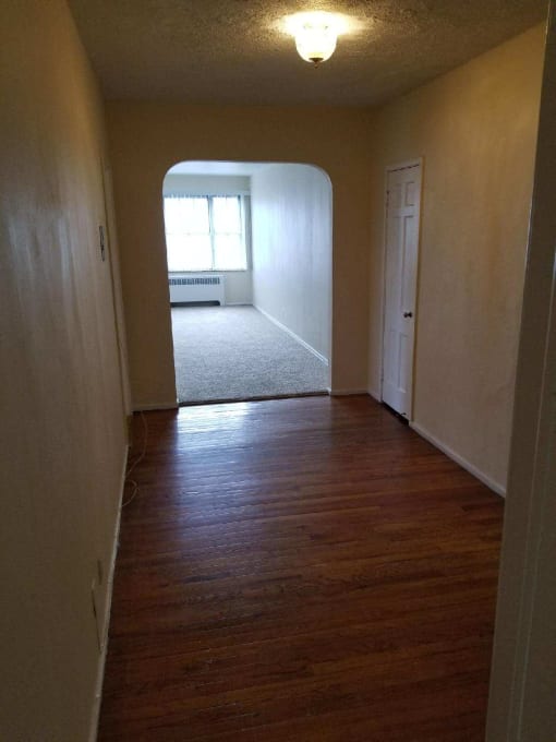 at Fairway-Marchmont Terrace, Shaker Heights, 44122
