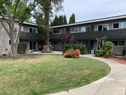 Midtown Apartments 2727 Midtown Court Palo Alto, CA 94303