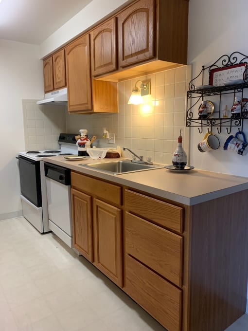 Kitchen at Dannybrook Apartments, Williamsville, NY, 14221