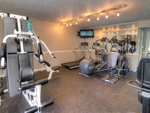 fitness center at Burwick Farms Apartments