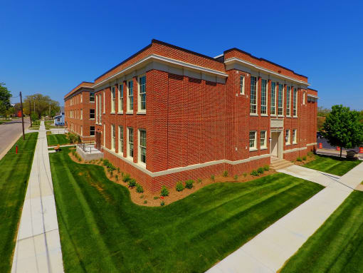 Lincoln House side