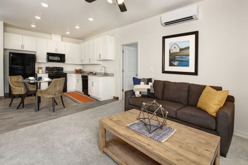 Living room and kitchen at VINTAGE AT THE CROSSING, Reno