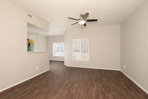 Orem, Utah Canyon View Apartments living room