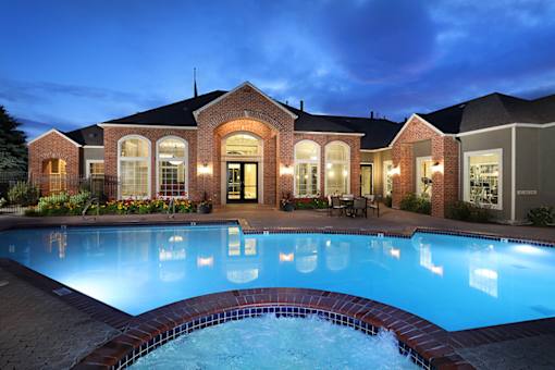 Orem, Utah Canyon View Apartments pool
