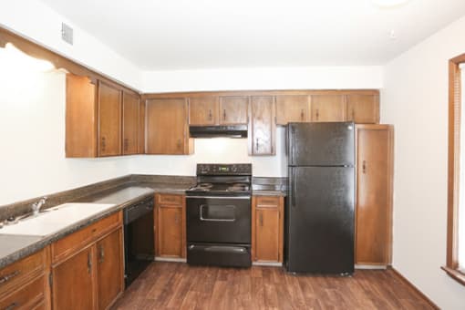 Black Appliance Package Available in Select Apartments at Canyon Creek Apartments, Kansas City, MO