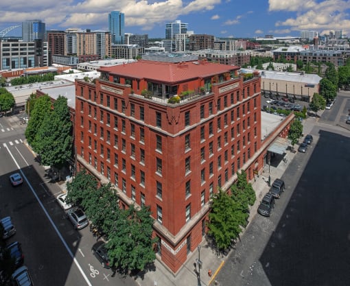 Portland, OR Crane Flats and Lofts Exterior