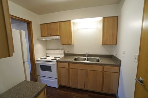 Rolling Hills apartments studio, St. Paul, Minnesota