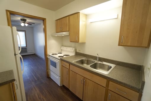 Rolling Hills apartments studio, St. Paul, Minnesota